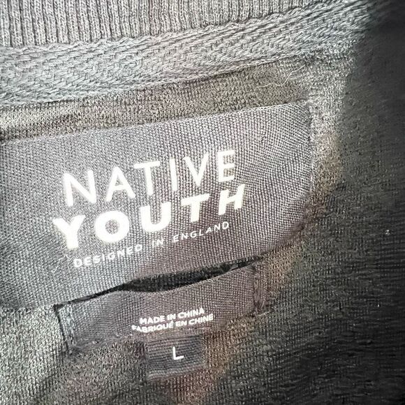 Native Youth Sweater Womens Large Black Stretch Cable Knit Buttoned Shoulder - Picture 6 of 11